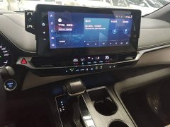 Toyota Sienna 2021 2.5L Hybrid Premium Edition - ფოტო 13
