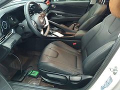 Hyundai Elantra 2023 1.5L CVT GLX Elite - ფოტო 15