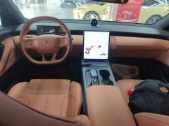 NIO ET5 2022 75kWh - ფოტო 10