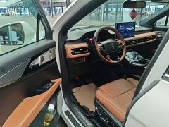 Lincoln Navigator 2.7T AWD Presidential Edition - ფოტო 16