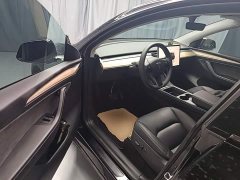 Tesla Model Y Rear-Wheel Drive - ფოტო 16
