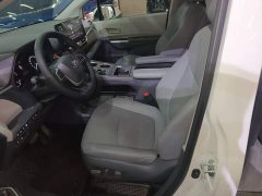 Toyota Grevias 2.5L Hybrid Luxury - ფოტო 15