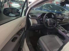 Toyota Grevias 2.5L Hybrid Luxury - ფოტო 16