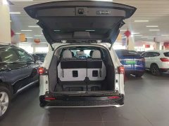 Toyota Grevias 2.5L Hybrid Luxury - ფოტო 19