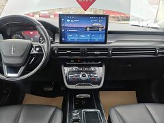 Lincoln Explorer 2.0T Two-Wheel Drive Premium - ფოტო 13