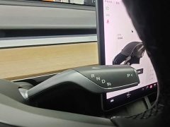 Tesla Model Y Standard Range RWD - ფოტო 14