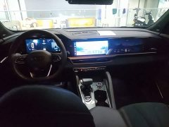 Geely Xingyue L 2.0T High-Power Automatic AWD Luxury - ფოტო 10