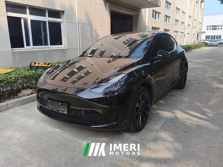 Tesla Model Y Facelift Rear-Wheel Drive