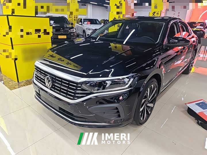 Volkswagen Passat Outstanding Edition 380TSI Dragon Ascendant Version