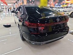 Volkswagen Passat Outstanding Edition 380TSI Dragon Ascendant Version - ფოტო 5