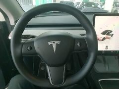 Tesla Model Y Rear-Wheel Drive - ფოტო 11