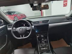 Skoda Superb TSI280 DSG Prestige - ფოტო 10