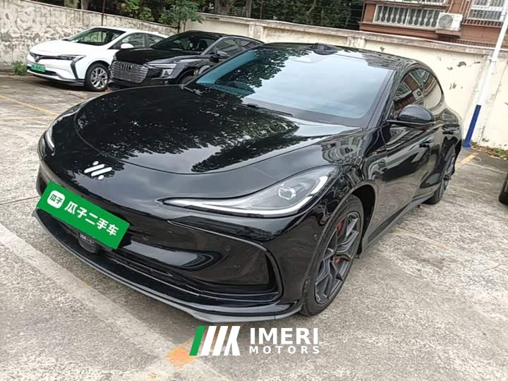 IM Motors Zhiji L6 Max Ultra Performance Edition