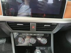 Volkswagen Bora 200TSI DSG Comfort Pro - ფოტო 13