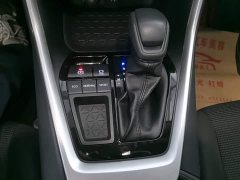 Toyota RAV4 2024 2.0L CVT FWD Urban Edition - ფოტო 14