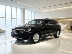 Volkswagen Touareg 2022 2.0TSI Ruishang Edition - ფოტო 1