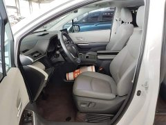 Toyota Sienna 2023 2.5L Hybrid Luxury - ფოტო 15