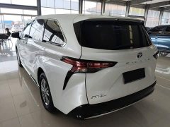 Toyota Sienna 2023 2.5L Hybrid Luxury - ფოტო 5