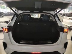 Lynk & Co Geely Lynk & Co 06 2020 1.5T Halo Edition - ფოტო 19