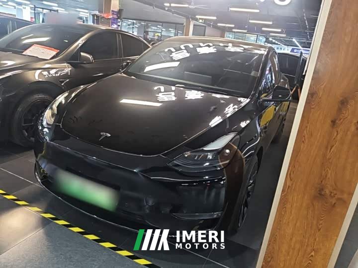 Tesla Model Y Standard Range RWD