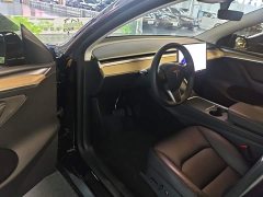 Tesla Model Y Standard Range RWD - ფოტო 16