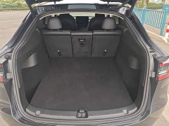 Tesla Model Y Rear-Wheel Drive - ფოტო 19