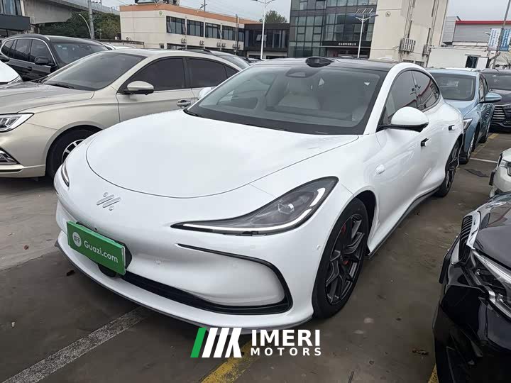 IM Motors Zhiji L6 Max Standard Edition