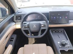 BYD Song Pro New Energy 2nd Gen DM-i 115KM Exceed - ფოტო 11