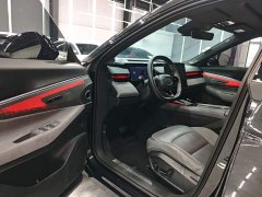 Lynk & Co Geely Lynk & Co 08 EM-P 220km AWD Performance Halo - ფოტო 16