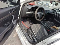Volkswagen Lavida 280TSI DSG Comfort - ფოტო 16