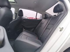 SAIC MG i5 2023 1.5L CVT Luxury - ფოტო 17