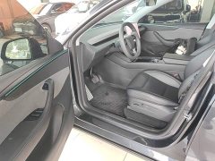 Tesla Model Y Rear-Wheel Drive - ფოტო 16