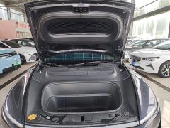 Tesla Model Y Rear-Wheel Drive - ფოტო 20