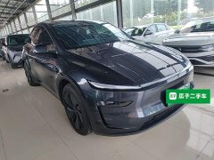 Tesla Model Y Rear-Wheel Drive - ფოტო 4