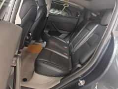 Tesla Model Y Rear-Wheel Drive - ფოტო 17
