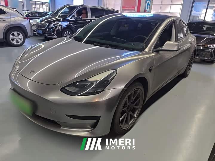 Tesla Model 3 Rear-Wheel Drive