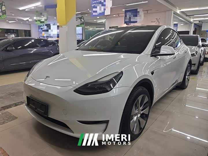 Tesla Model Y Facelift Long Range All-Wheel Drive