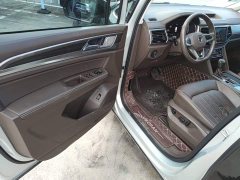 Volkswagen Viloran 2020 330TSI Luxury - ფოტო 16