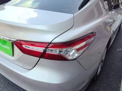 Toyota Camry 2.0G Luxury - ფოტო 8