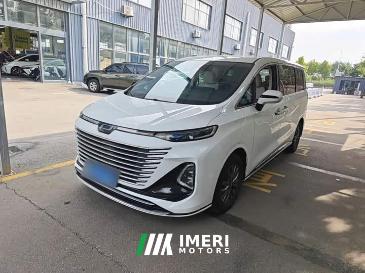 FAW Besturn M9 2.0T Premium