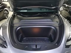 Tesla Model Y Rear-Wheel Drive - ფოტო 20