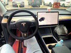 Tesla Model Y Standard Range RWD - ფოტო 10