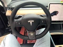 Tesla Model Y Standard Range RWD - ფოტო 11