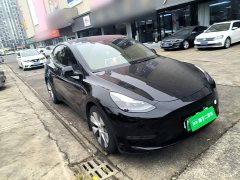 Tesla Model Y Standard Range RWD - ფოტო 4