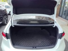 Toyota Corolla 1.8L CVT Luxury - ფოტო 19