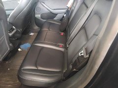 Tesla Model Y Rear-Wheel Drive - ფოტო 17