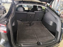 Tesla Model Y Rear-Wheel Drive - ფოტო 19
