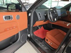 Li Auto L6 Max - ფოტო 16