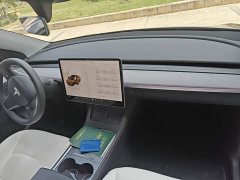 Tesla Model Y Rear-Wheel Drive - ფოტო 10