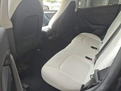 Tesla Model Y Rear-Wheel Drive - ფოტო 17